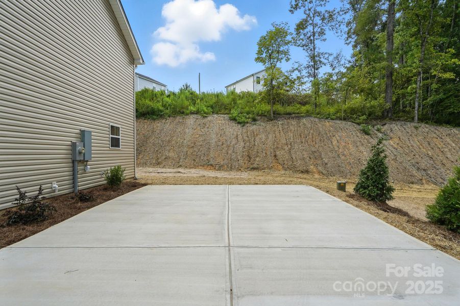 Side/Rear Yard Side/Rear Yard