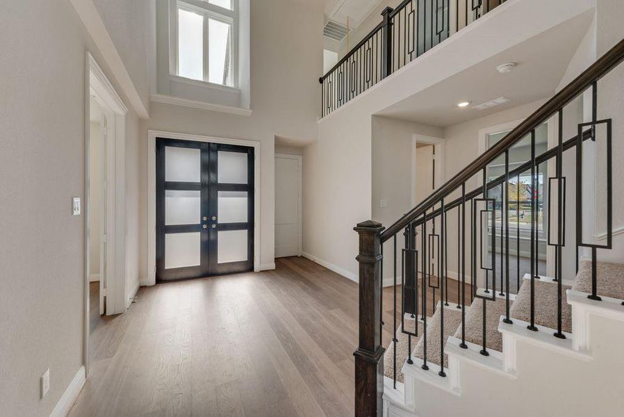 Spacious, unfurnished interior of a new home in Prairie Ridge, Venus (Image 28).