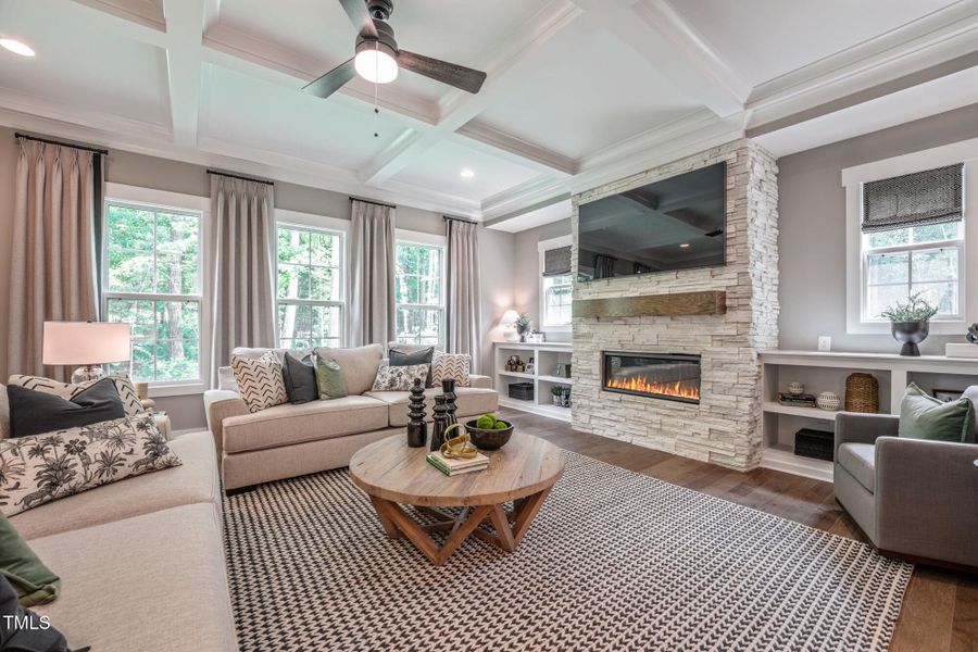 18. HHHunt Homes Crawford- Family Room a