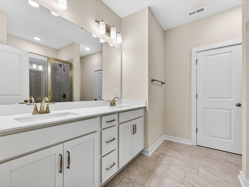 Owner's Bath Owner's Bath