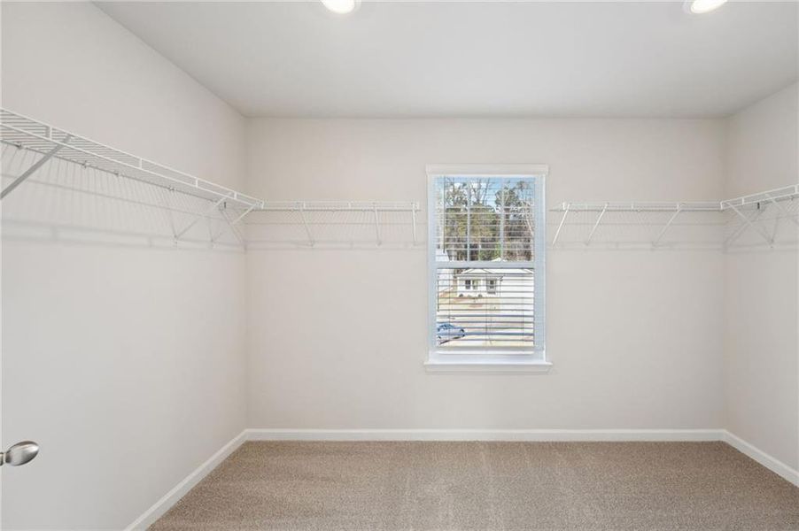 Spacious, unfurnished interior of a new home in Westmont Preserve, Powder Springs (Image 38).