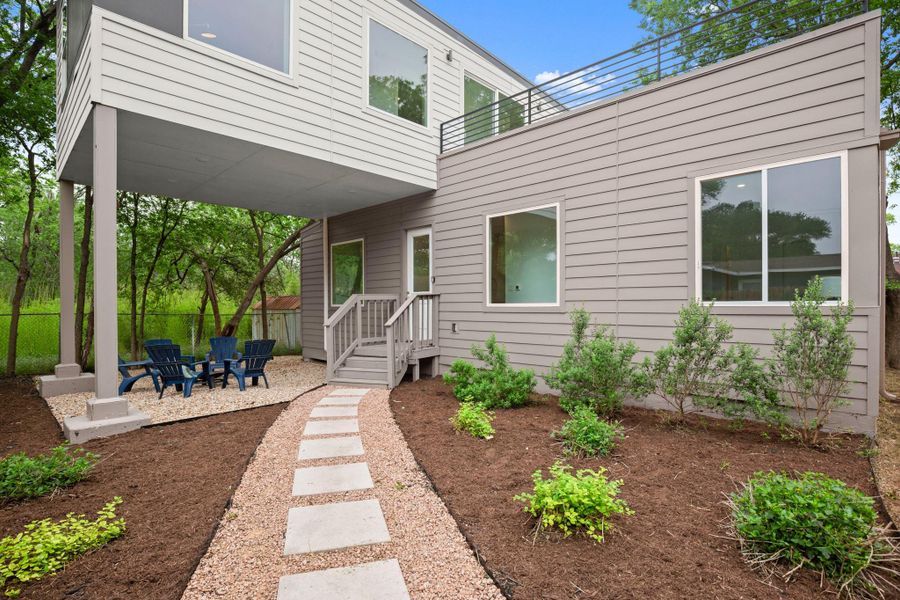Modern siding exterior with multiple windows