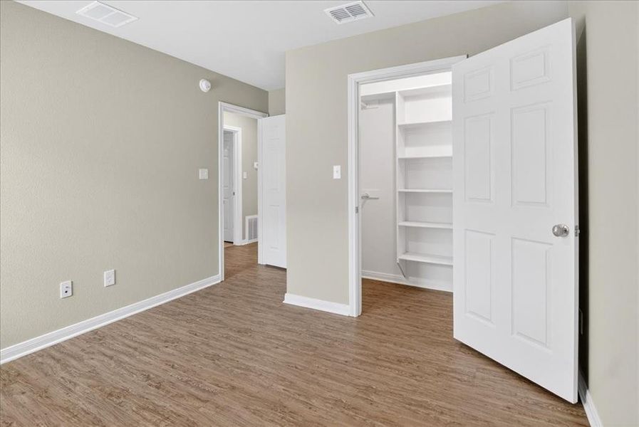 Spacious, unfurnished interior of a new home in , Robinson (Image 31).