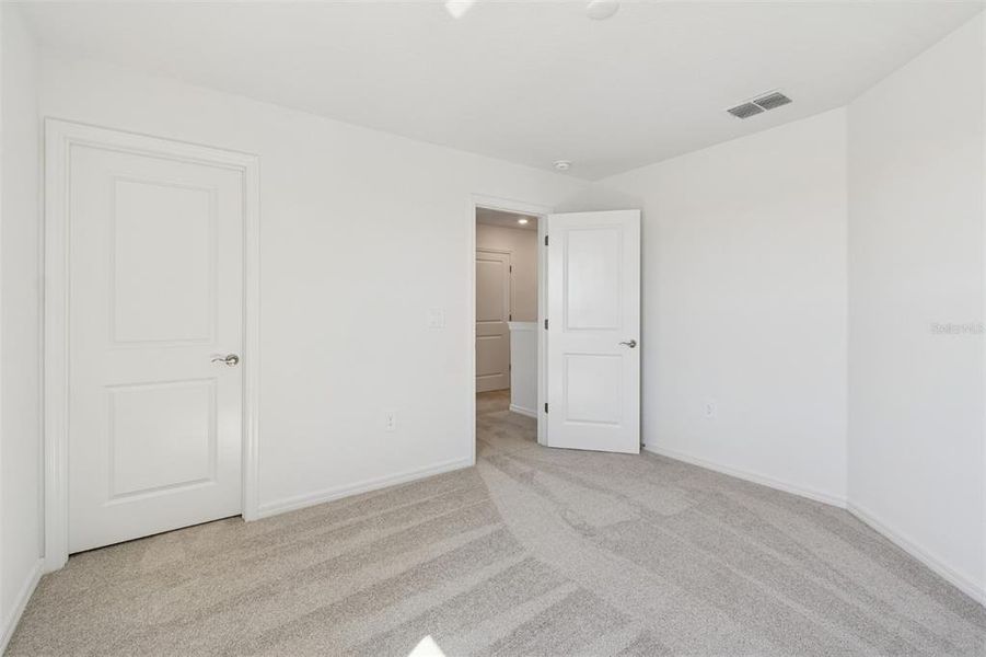 Spacious, unfurnished interior of a new home in Southpointe, Palmetto (Image 23).