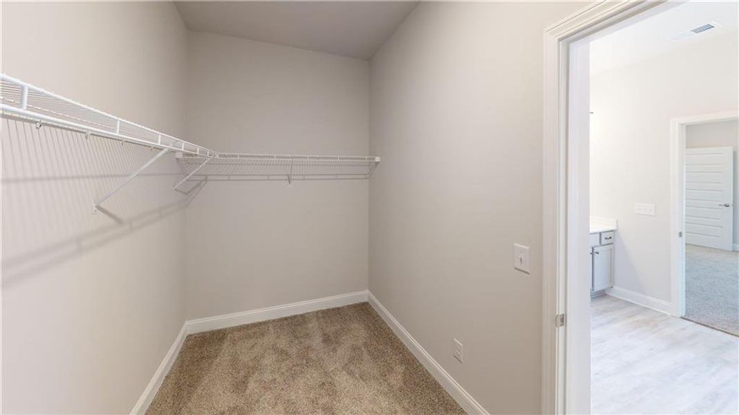 Spacious, unfurnished interior of a new home in Holliday Pass, Griffin (Image 16).
