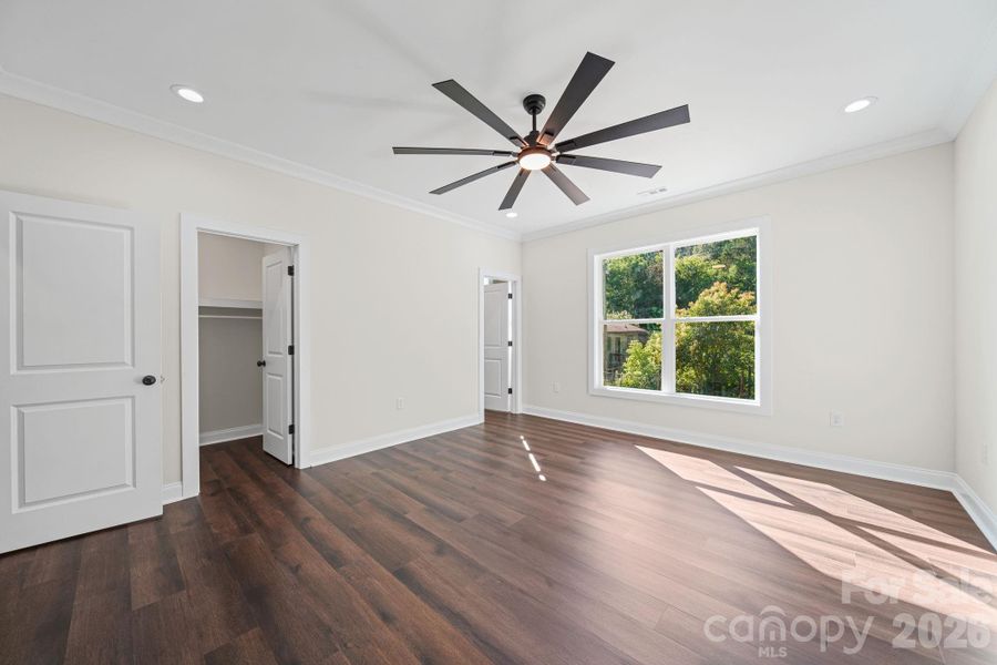 Spacious, unfurnished interior of a new home in , Lancaster (Image 24).