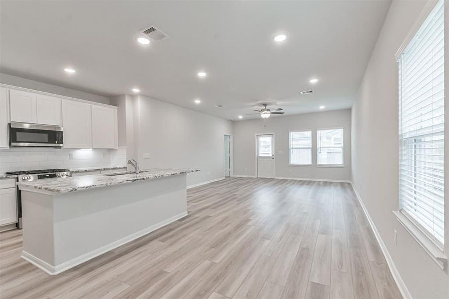 Furnished interior view inside a new home in Lakes at Black Oak, Magnolia (Image 49).