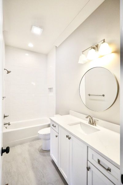 Furnished interior view inside a new home in Creekside, Cleveland (Image 29).