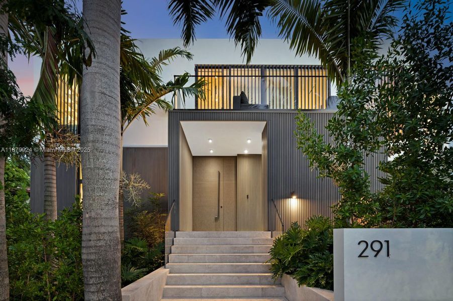 Front exterior of a new home in , Miami Beach, FL, highlighting curb appeal (Image 22).