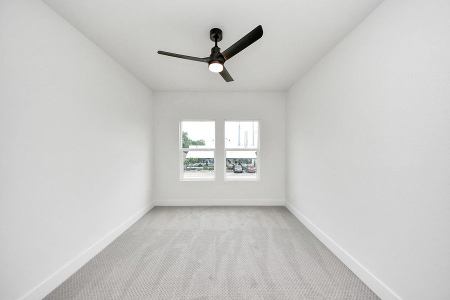 Image 36 of a home in .