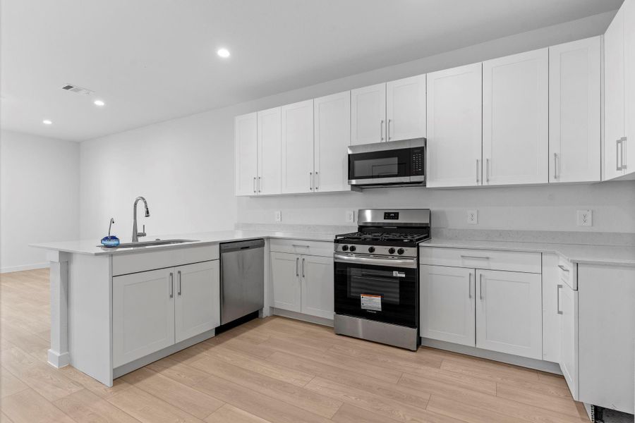 *Images and 3D tour are for illustration only and options may vary from home as built.