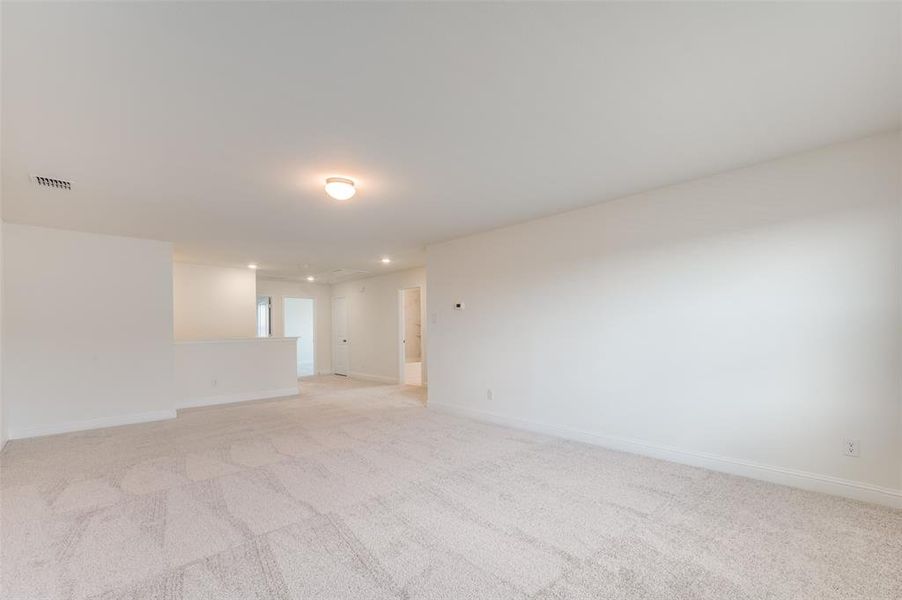 Spacious, unfurnished interior of a new home in Sierra Vista at Kelly Ranch, Aledo (Image 12).