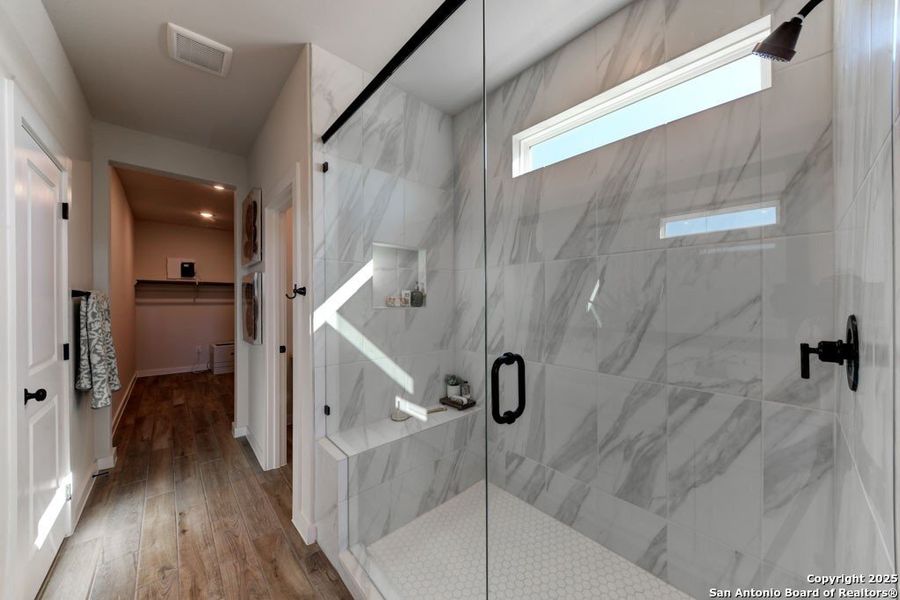 Furnished interior view inside a new home in Veranda Signature, San Antonio (Image 6).