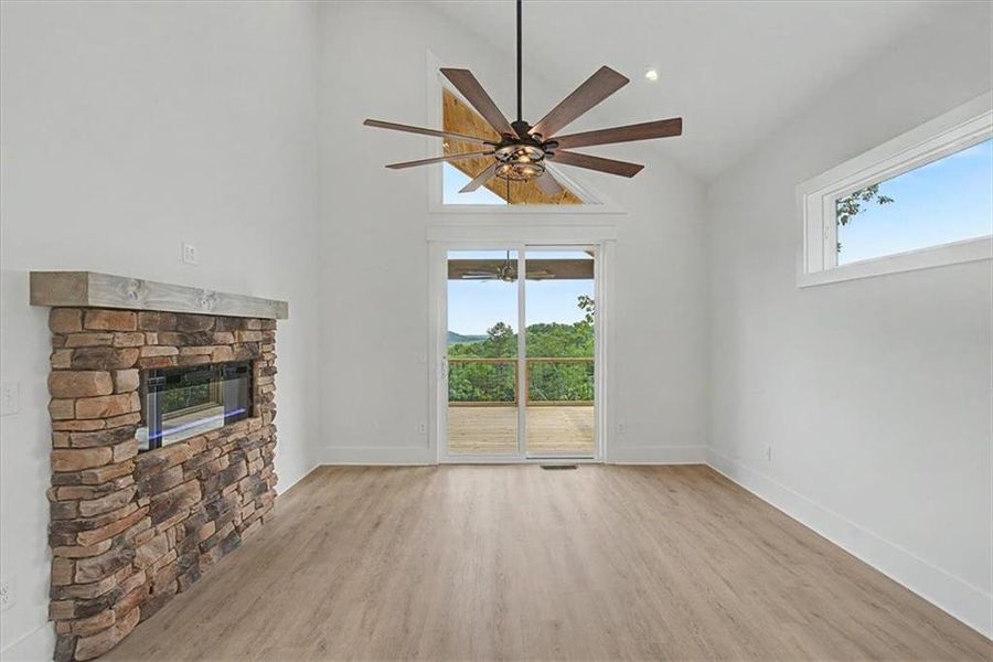 Spacious, unfurnished interior of a new home in , Ranger (Image 34).