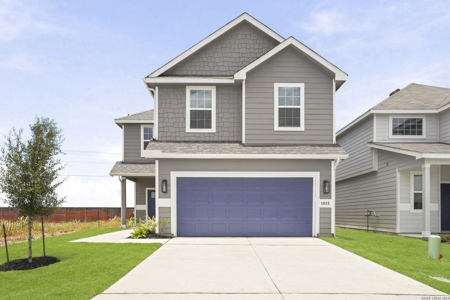 Front exterior of a new home in Dauer Ranch, New Braunfels, TX, highlighting curb appeal (Image 1). Front exterior of a new home in Dauer Ranch, New Braunfels, TX, highlighting curb appeal (Image 1).