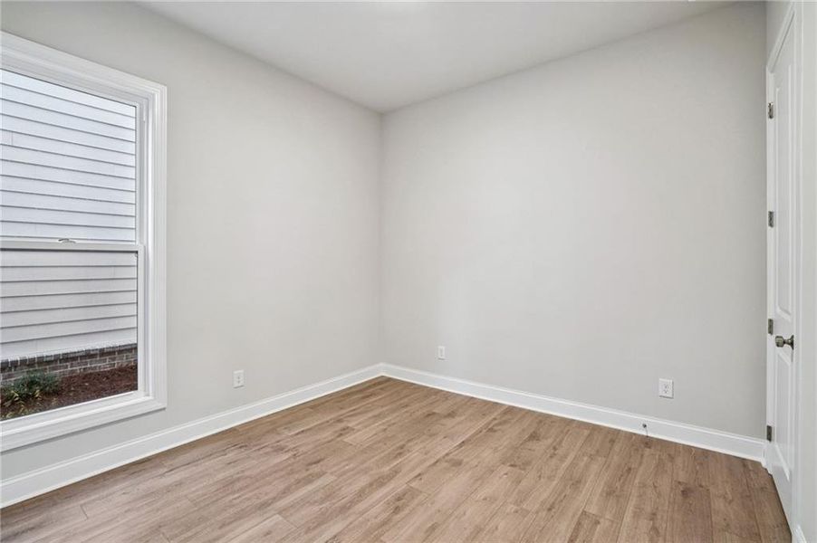 Spacious, unfurnished interior of a new home in Aberdeen, Hoschton (Image 16).