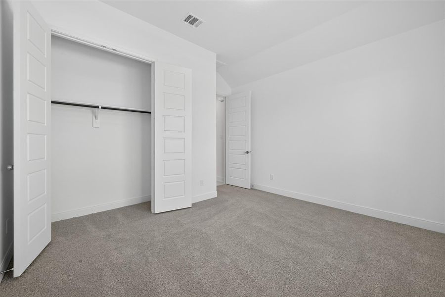 Spacious, unfurnished interior of a new home in Lago Mar, Texas City (Image 25). Spacious, unfurnished interior of a new home in Lago Mar, Texas City (Image 25).
