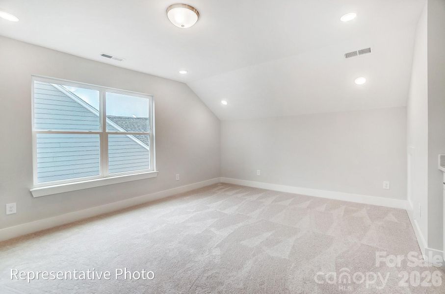 Spacious, unfurnished interior of a new home in Waterford Commons, Rock Hill (Image 16).