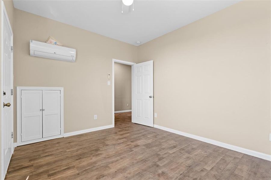 Spacious, unfurnished interior of a new home in , Irving (Image 15).