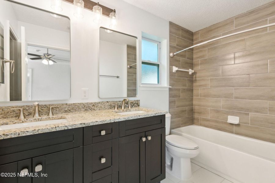 Furnished interior view inside a new home in , Jacksonville (Image 5).