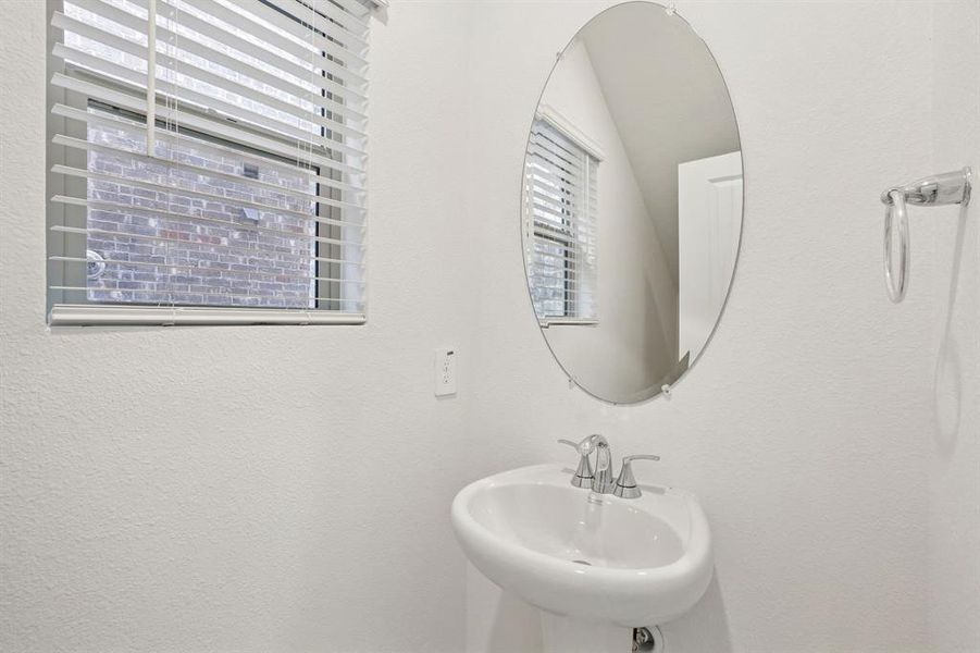 Photo is not of the actual home, but is an inspirational photo of builder’s model home and may depict options, furnishings, and/or decorator features that are not included. Photo is not of the actual home, but is an inspirational photo of builder’s model home and may depict options, furnishings, and/or decorator features that are not included.