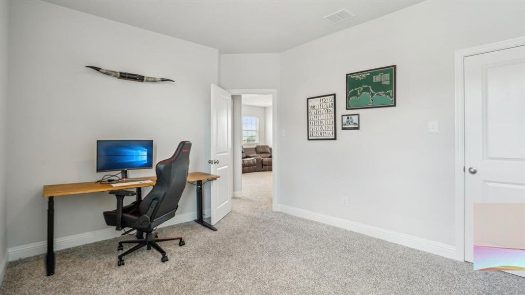 Furnished interior view inside a new home in Venetian, Weston (Image 34).