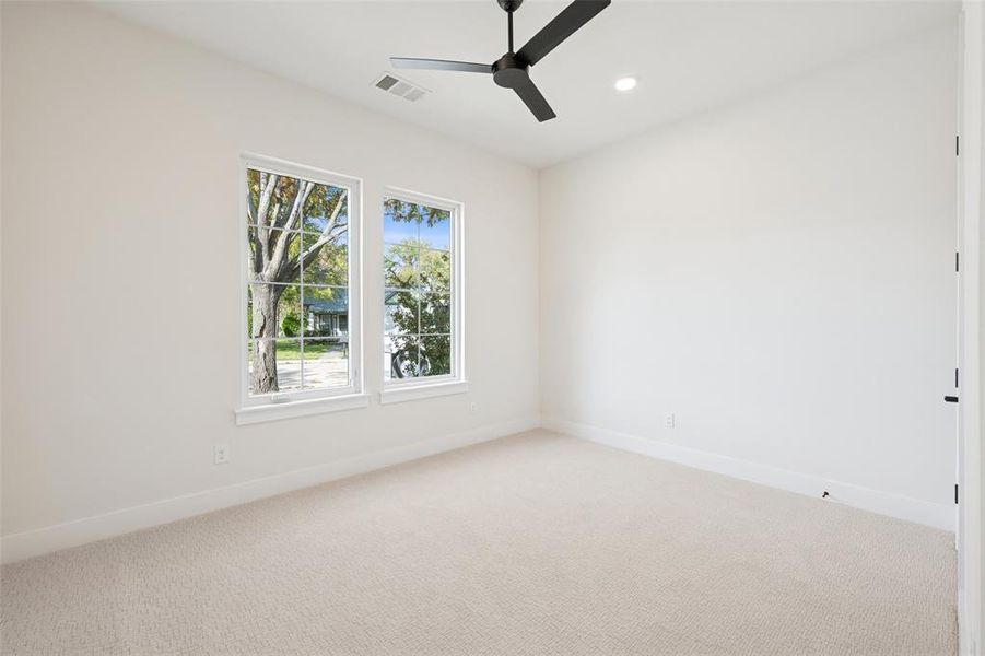 Spacious, unfurnished interior of a new home in , Roanoke (Image 26).