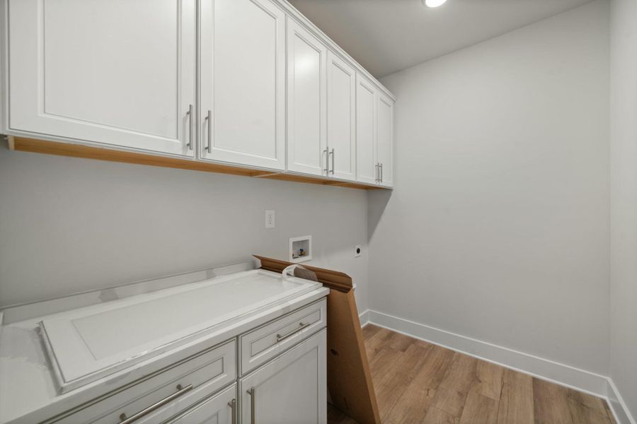 Furnished interior view inside a new home in Redland, Advance (Image 7).