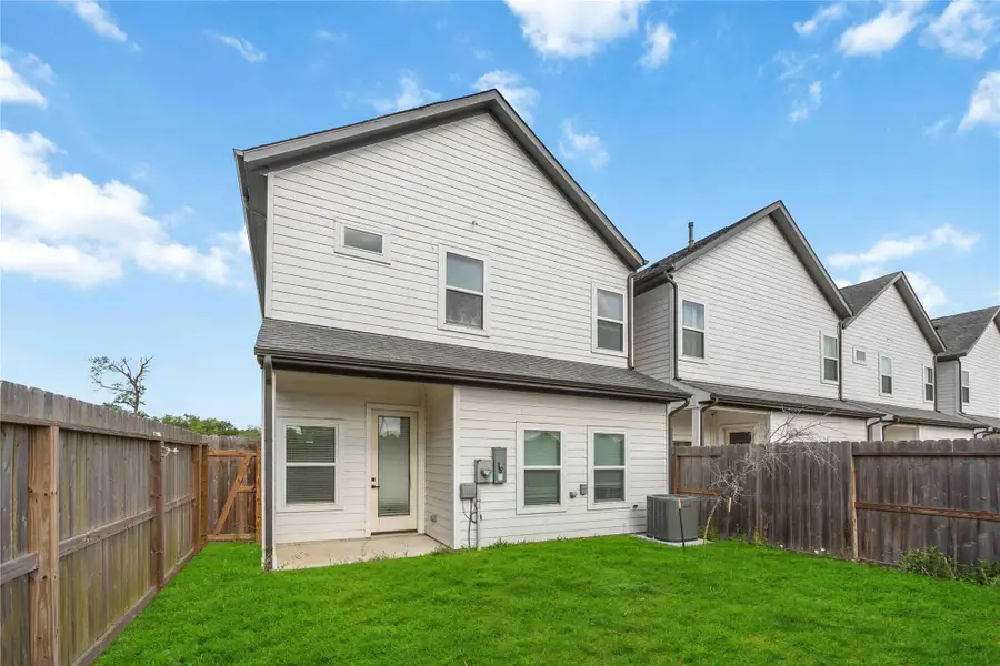 Large backyard with plenty of space for entertaining or relaxing