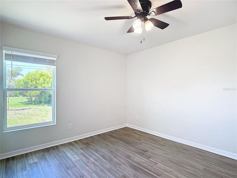 Spacious, unfurnished interior of a new home in , Cape Coral (Image 19).