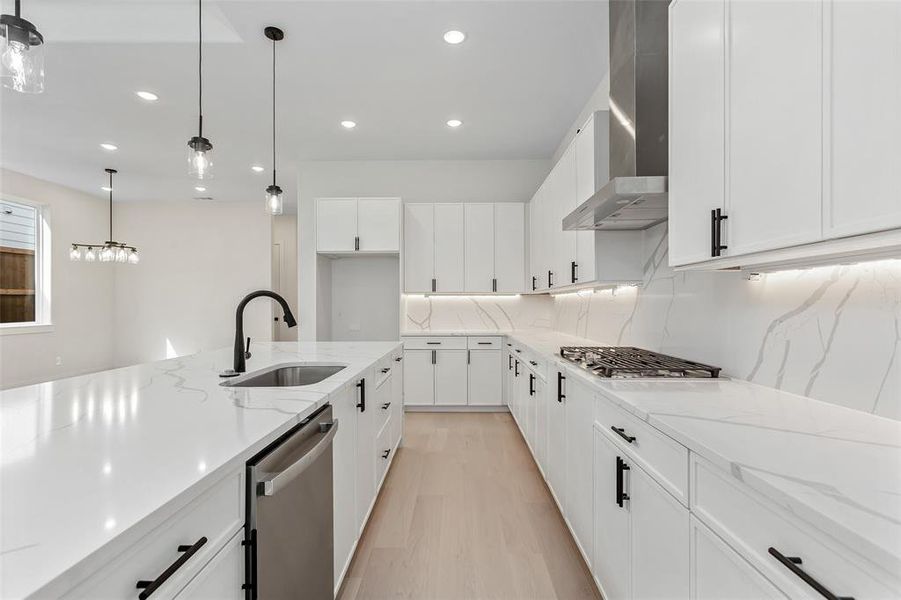 Furnished interior view inside a new home in , Dallas (Image 6).