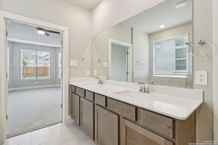 Furnished interior view inside a new home in Sagebrooke - Classic Series, San Antonio (Image 6). Furnished interior view inside a new home in Sagebrooke - Classic Series, San Antonio (Image 6).