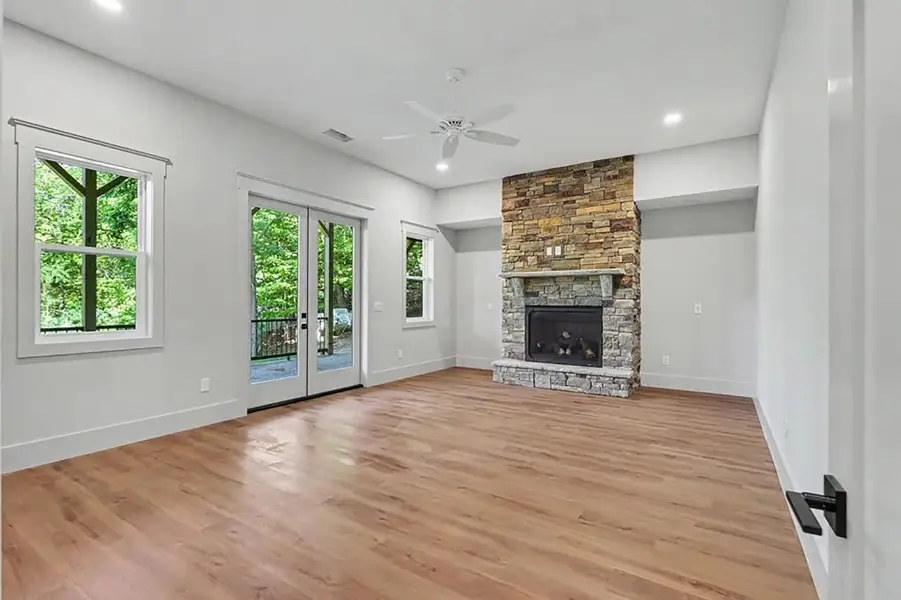 Spacious, unfurnished interior of a new home in , Morganton (Image 56). Spacious, unfurnished interior of a new home in , Morganton (Image 56).