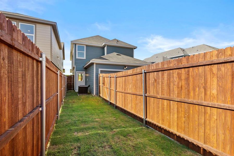 Exterior details and patio area of a home in Orchard Village, Fort Worth (Image 3).