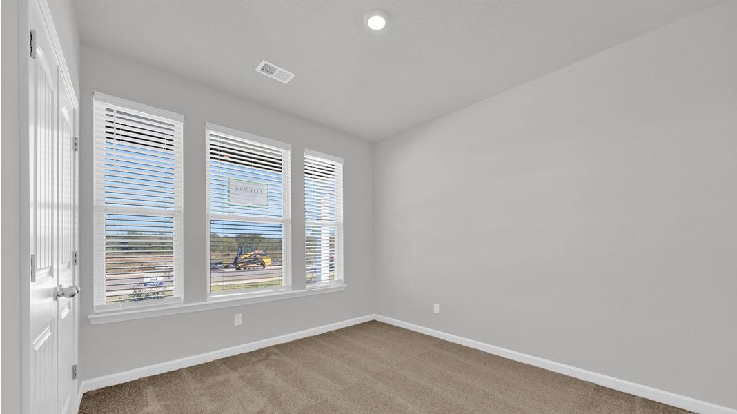 Spacious, unfurnished interior of a new home in Shiloh Springs, Jackson (Image 36).