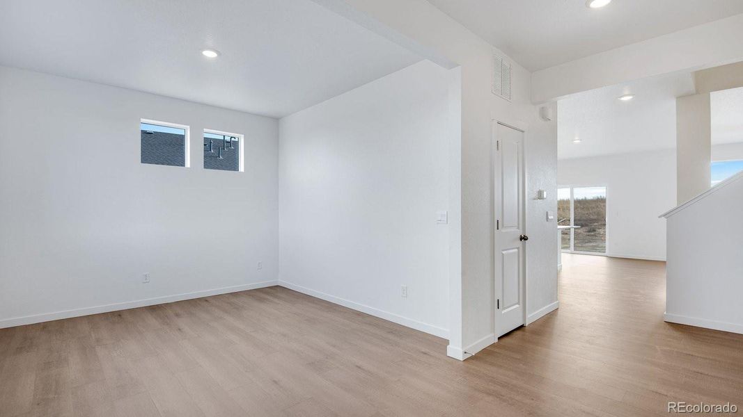 Spacious, unfurnished interior of a new home in Settlers Crossing, Commerce City (Image 42).