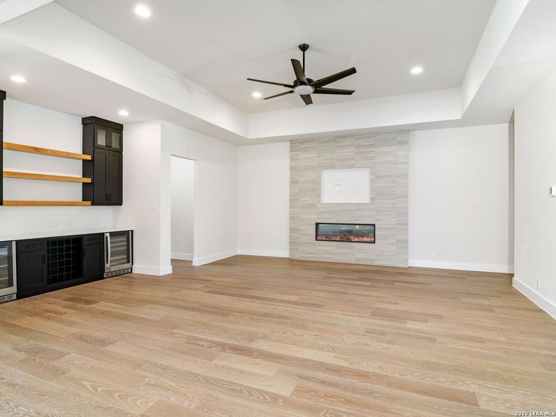 Spacious, unfurnished interior of a new home in , San Antonio (Image 20).