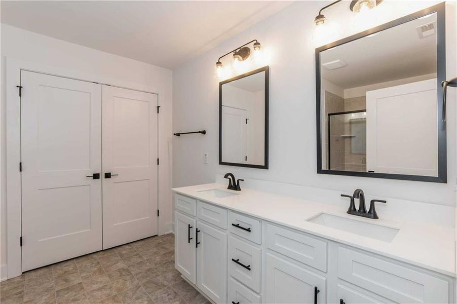 Furnished interior view inside a new home in Thunder Ridge, Dawsonville (Image 9).