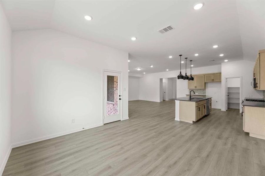 Spacious, unfurnished interior of a new home in Gateway Parks, Forney (Image 14). Spacious, unfurnished interior of a new home in Gateway Parks, Forney (Image 14).