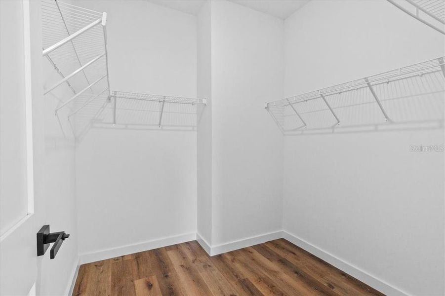 Spacious, unfurnished interior of a new home in , Beverly Hills (Image 17).