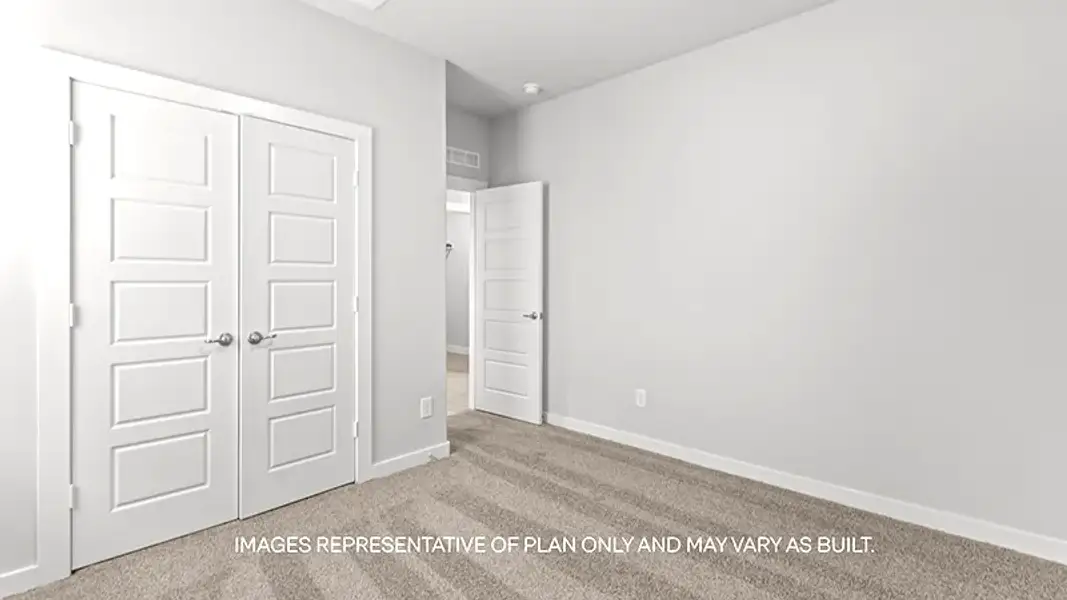 Spacious, unfurnished interior of a new home in Westmont, Lubbock (Image 8).