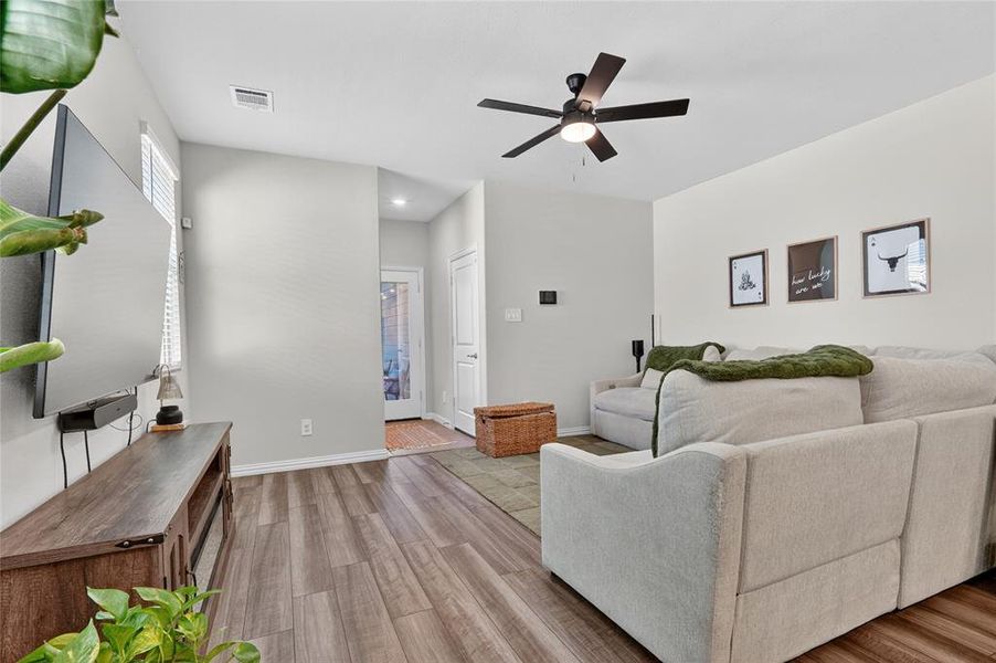 Furnished interior view inside a new home in , Fort Worth (Image 10).