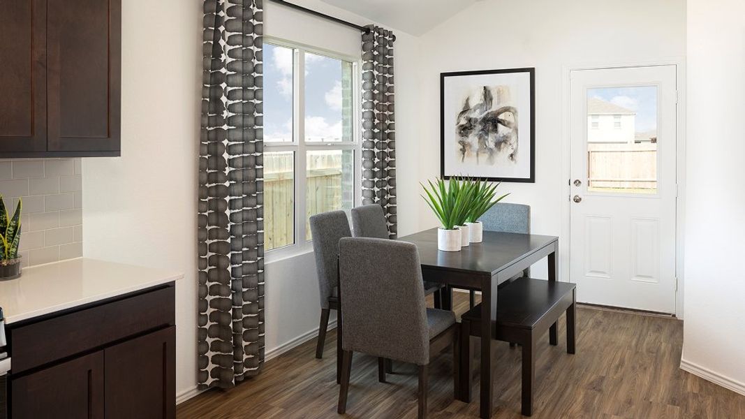 2120 Marion Dining F1z