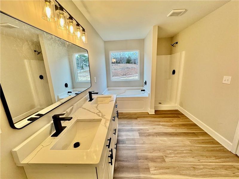Furnished interior view inside a new home in , Gainesville (Image 7).