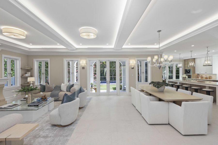 19 - Kitchen:Dining:Living