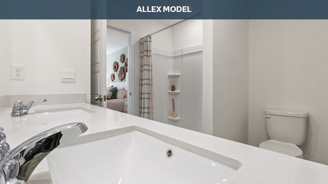 Representative interior finishes for a home built from the Allex by D.R. Horton in Diamond Springs, Jacksonville (Image 21).