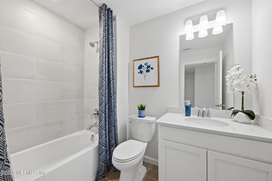 Furnished interior view inside a new home in , Middleburg (Image 9).