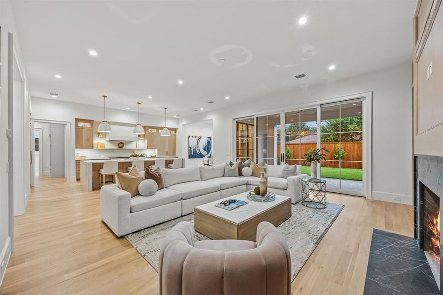 Furnished interior view inside a new home in , Dallas (Image 16). Furnished interior view inside a new home in , Dallas (Image 16).