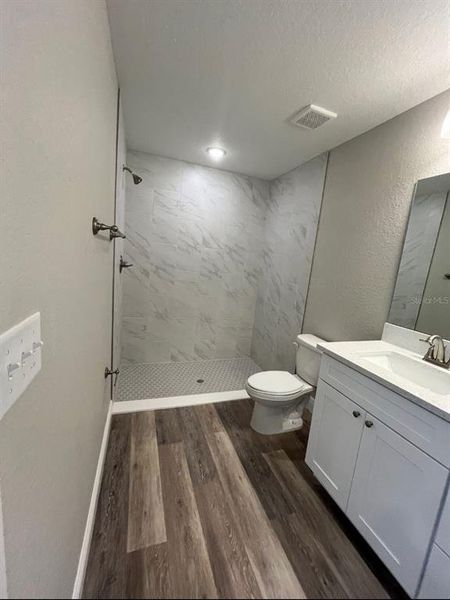 Furnished interior view inside a new home in , Belleview (Image 3).