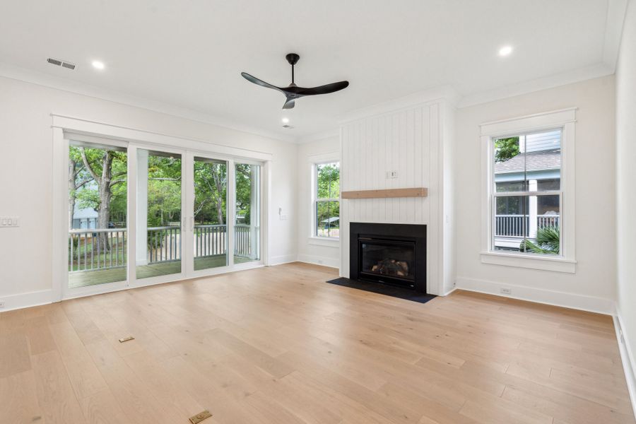 Spacious, unfurnished interior of a new home in , Mount Pleasant (Image 46).